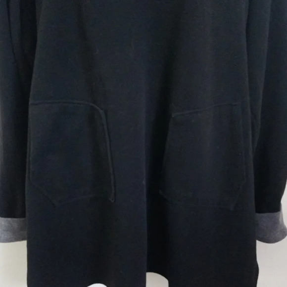 Black Long Sleeved Shirt, Kangaroo Pockets, XL - Picture 3 of 6